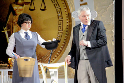 "Миллионерша"