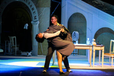 "Миллионерша"